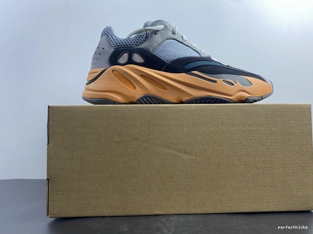 700 Boost Sun Adidas Yeezy V2 GW0296 0801